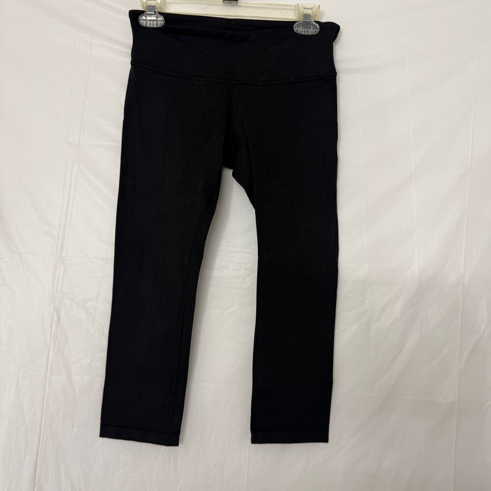 Lululemon high-rise crop leggings Size 6